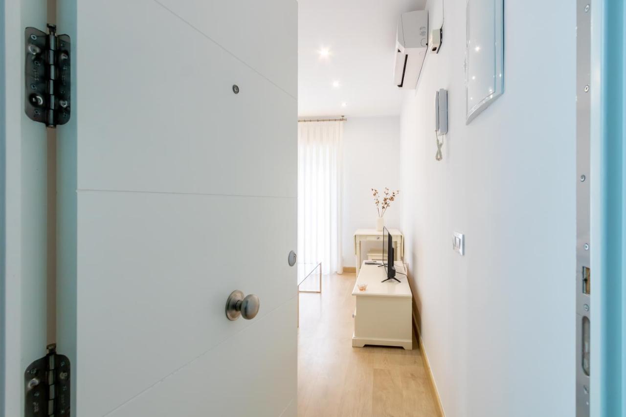Charming 2 Bedroom Apartment Triana Bridge By Ocityzen Sevilha Exterior foto